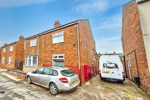 3 bedroom semi-detached house for sale, Wall Street, Gainsborough, Lincolnshire, DN21 1HZ