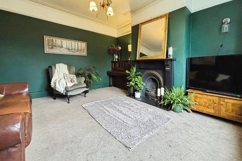 4 bedroom villa for sale, Clara Road, Bradford BD2