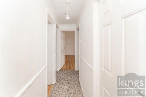 2 bedroom maisonette for sale, Eagle Close, Enfield