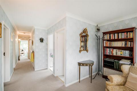 undefined, Forest Side, North Chingford