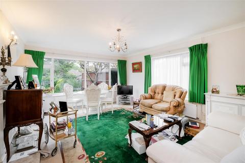 undefined, Forest Side, North Chingford