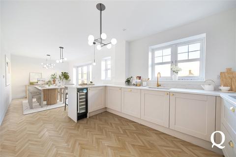 4 bedroom detached house for sale, High Street, Newington, Sittingbourne, Kent, ME9