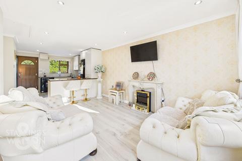 undefined, Lime Tree Avenue, Wymondham