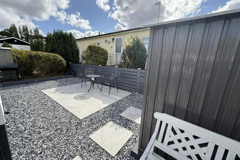 undefined, Barnet Lane, Borehamwood WD6