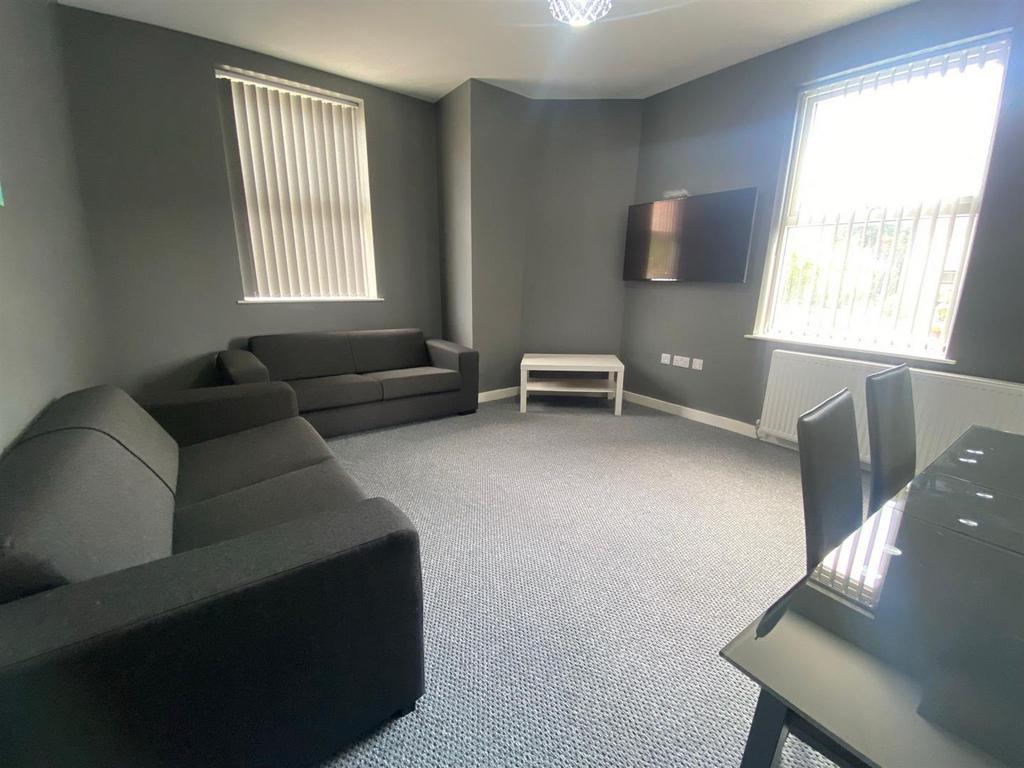 Living Area.jpeg