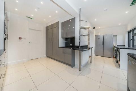 undefined, Whitchurch Lane, Edgware HA8