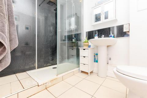 2 bedroom flat for sale, Maritime Court, Chatham ME4