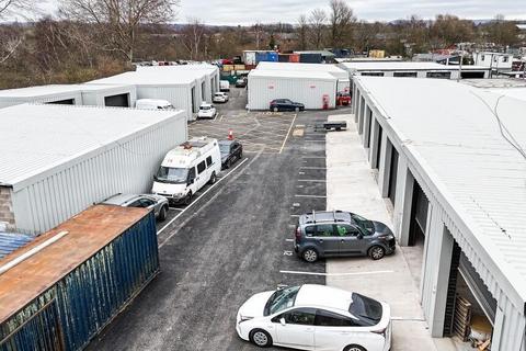 Warehouse to rent, Morton St Manchester M35 0BN