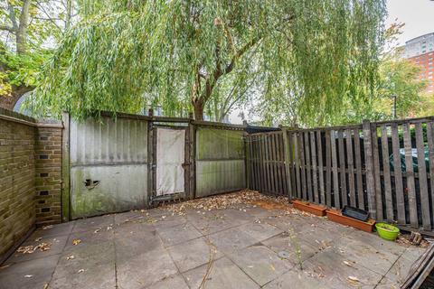 3 bedroom flat to rent, Desmond Street, New Cross, London, SE14