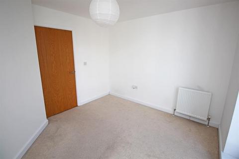 undefined, Swingate, Stevenage, SG1 1AS