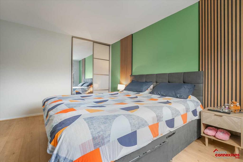Bedroom One (2)