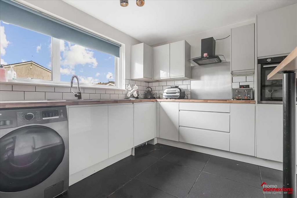 Kitchen (2)
