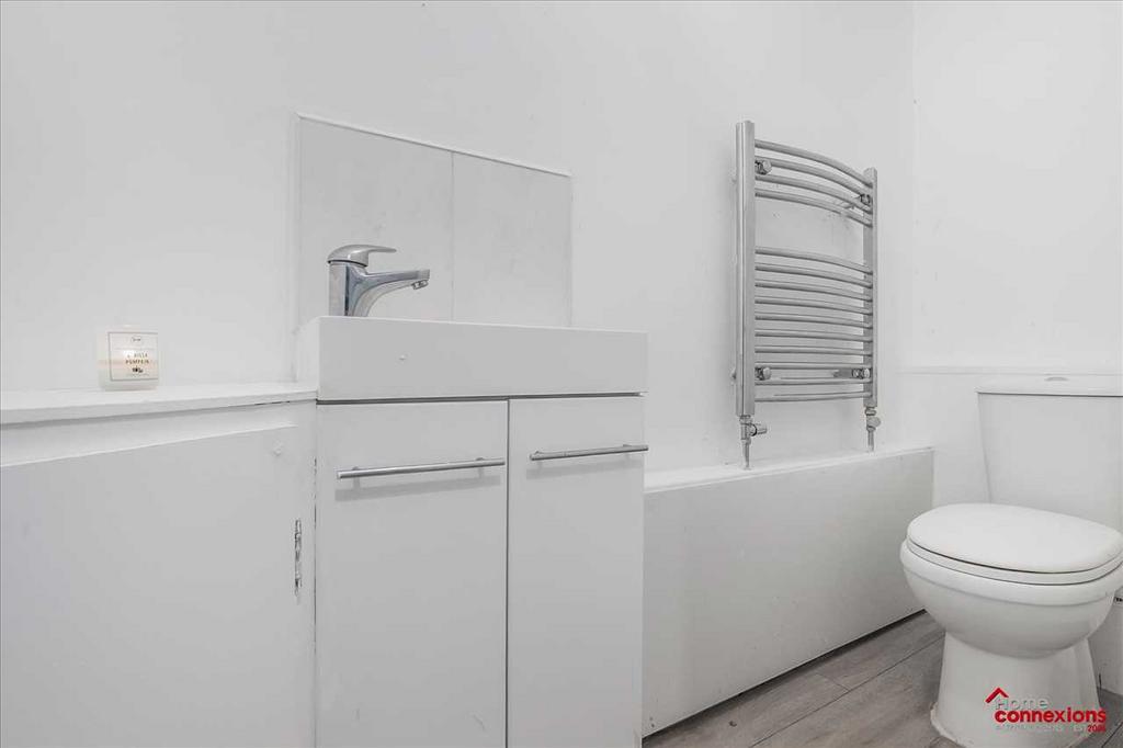 Lower Level WC