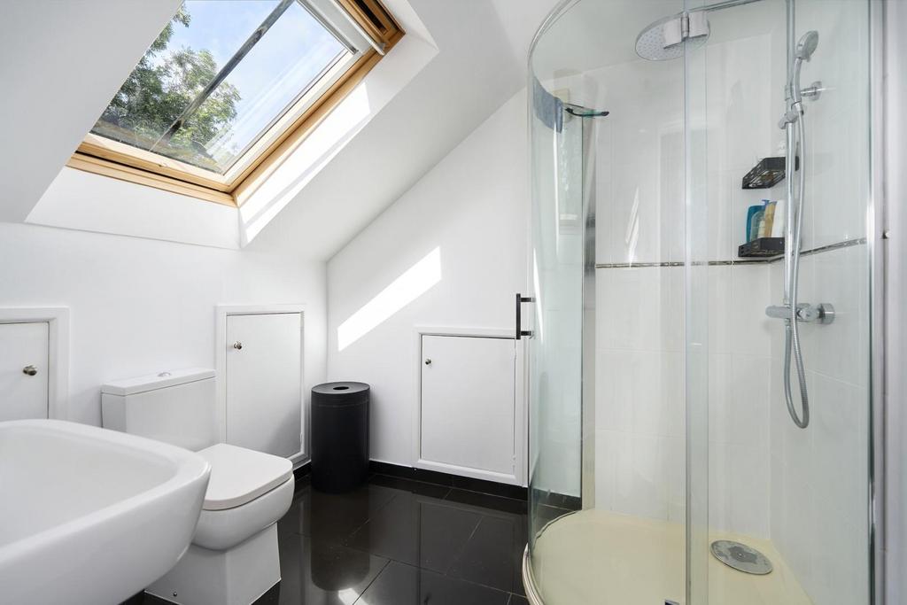 Upstairs Bathroom.jpg