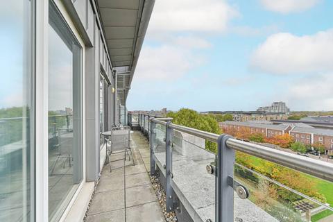 Cadogan Road, Woolwich Riverside, London, SE18
