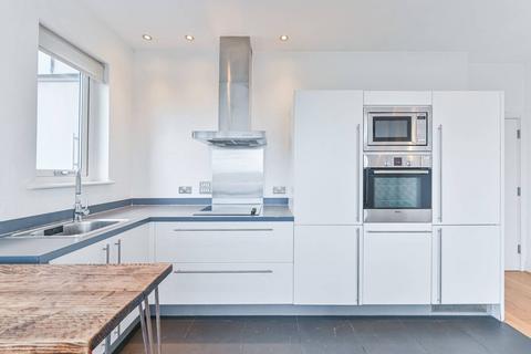 undefined, Cadogan Road, Woolwich Riverside, London, SE18