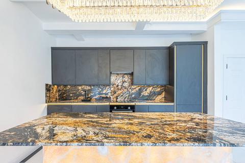 5 bedroom semi-detached house to rent, Purley Avenue, Cricklewood, London, NW2