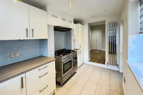 2 bedroom terraced house for sale, Essex Road, Kent DA3