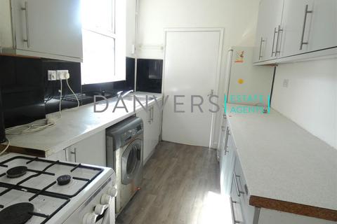 4 bedroom terraced house to rent, Rydal Street, Leicester LE2