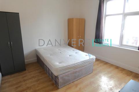 4 bedroom terraced house to rent, Rydal Street, Leicester LE2