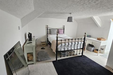 2 bedroom flat for sale, Moorland Road, Plymouth PL7