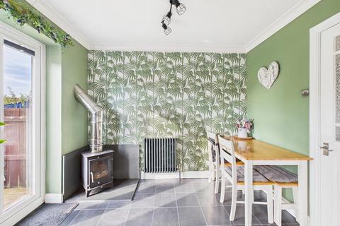 3 bedroom semi-detached house for sale, Airedale Drive, Bridlington