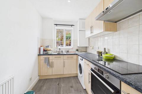 39 Larkham Close, Feltham, TW13 4QN