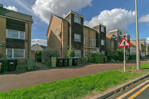 4 bedroom semi-detached house for sale, Newport Road, Broughton, MK10