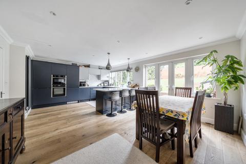 4 bedroom detached house for sale, St. Johns Road, Surrey RH1