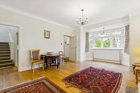 3 bedroom maisonette for sale, Hayland Close, London NW9