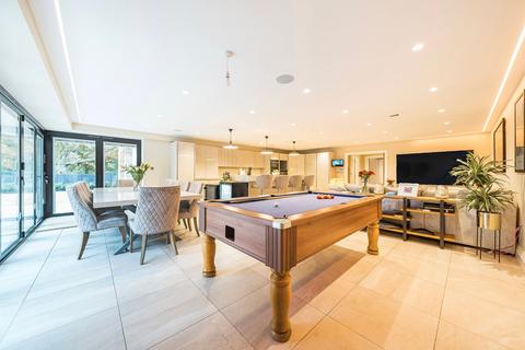 5 bedroom detached house for sale, Ashwood, Warlingham CR6