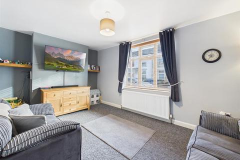3 bedroom semi-detached house for sale, Melbourne Avenue, Bridlington