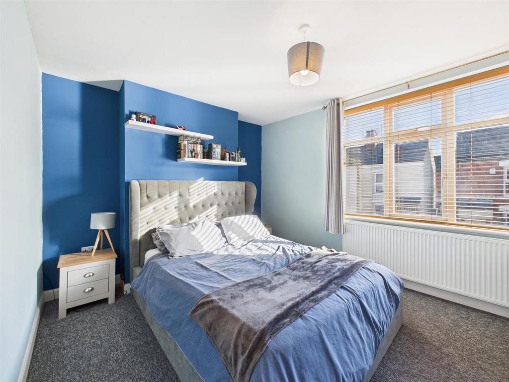 Bedroom: