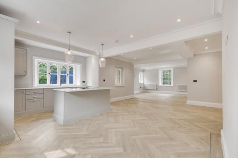 3 bedroom apartment for sale, Hall Lane, Shenfield, Brentwood, CM15