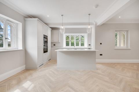 3 bedroom apartment for sale, Hall Lane, Shenfield, Brentwood, CM15