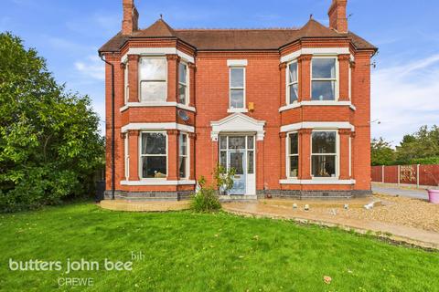 4 bedroom detached house for sale, Manor Avenue, Crewe