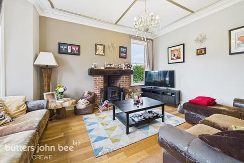 4 bedroom detached house for sale, Manor Avenue, Crewe