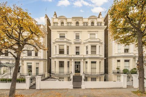 Holland Park, London W11