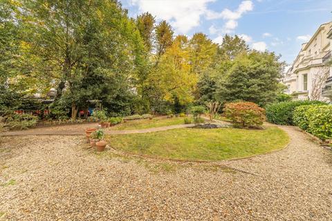 undefined, Holland Park, London W11
