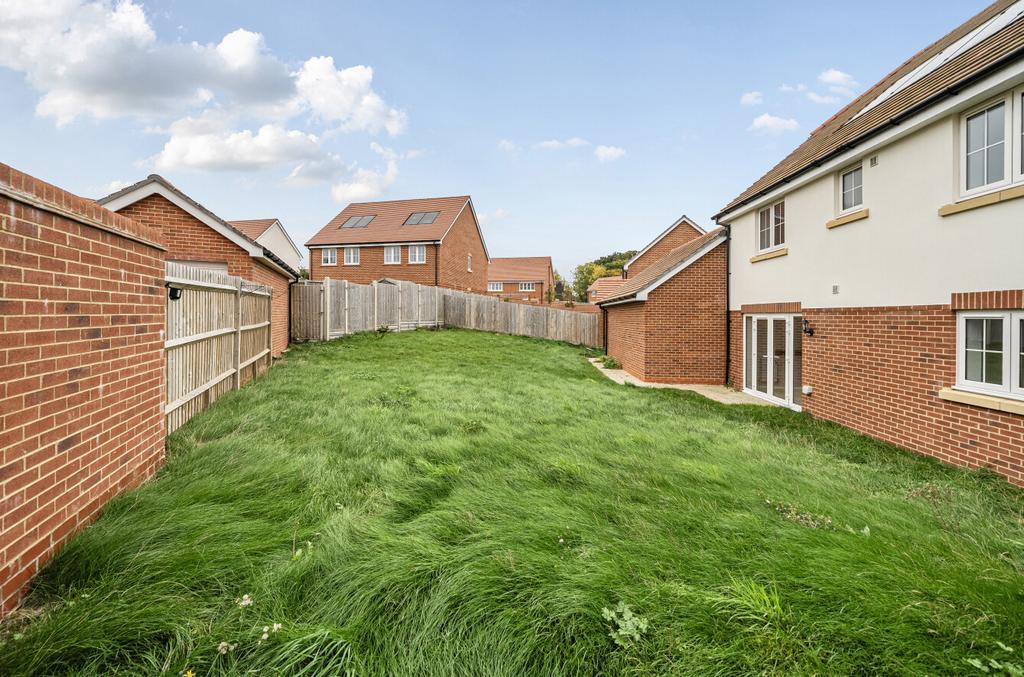 1361734-28-68e8f3...