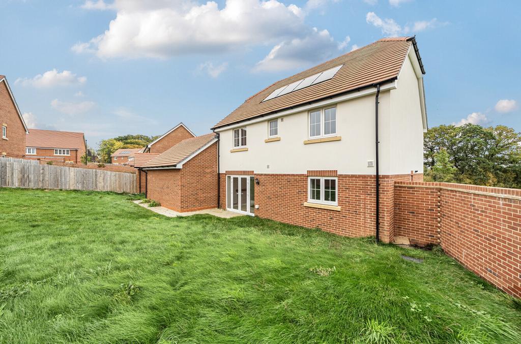 1361734-27-68e8f3...