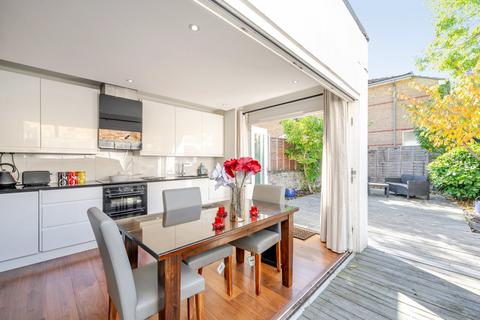 Bravington Road, London, W9