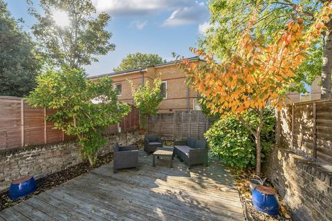 2 bedroom flat for sale, Bravington Road, Queens Park, London, W9