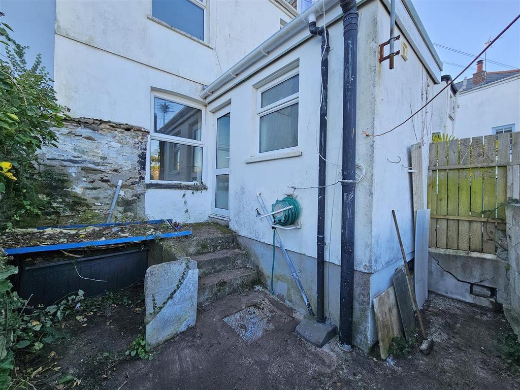 Rear Courtyard