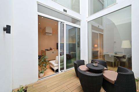 5 bedroom mews for sale, Gloucester Mews West, London W2