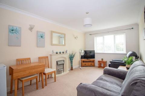 1 bedroom flat for sale, Christyne Court,  Stakes Road, Waterlooville, PO7 5XT