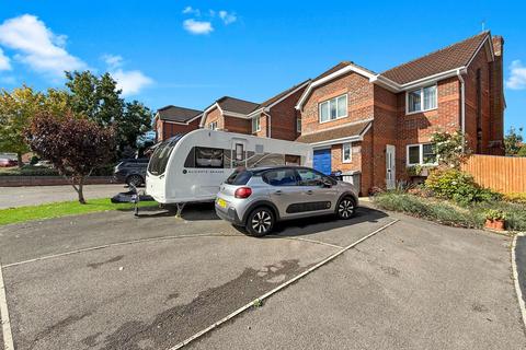 4 bedroom detached house for sale, Cheviot Close, Trowbridge BA14