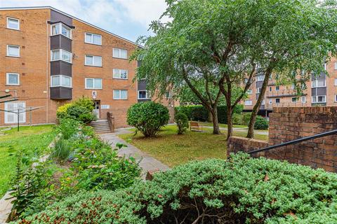 1 bedroom apartment for sale, Coed Edeyrn, Cardiff CF23