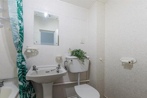 1 bedroom apartment for sale, Coed Edeyrn, Cardiff CF23