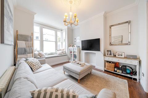 2 bedroom terraced house for sale, Chelverton Road, London, SW15